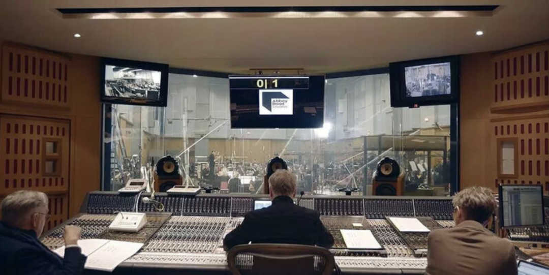 年年加码，打人才战……米哈游腾讯网易鹰角为何独爱这个赛道？