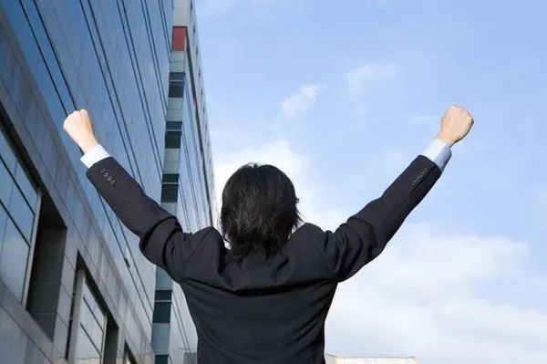 2020年海外收入过亿的手游高达37款，出海要开始提速了？