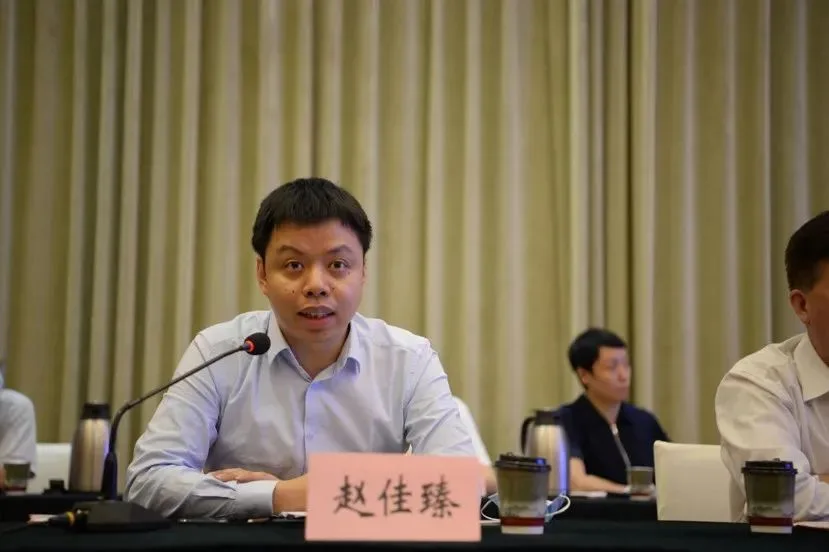 拼多多CEO赵佳臻：从幕后走到台前