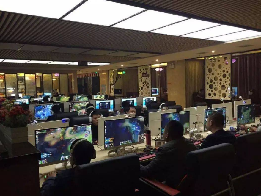 被国人嫌弃！吃老本上瘾的中国“小网站”，凭啥赚走老外36亿？