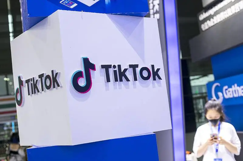 在TikTok卖号，每月躺赚十万