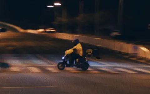 “电摩”火了，估值一年翻了20倍