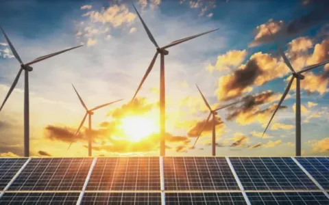 2348.6亿美元太阳能市场，海外销量连年翻倍！