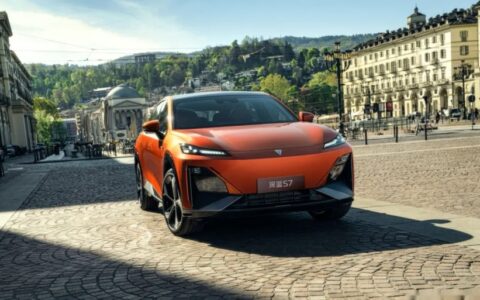 我在TikTok上卖车给老外，三个月入账2000万