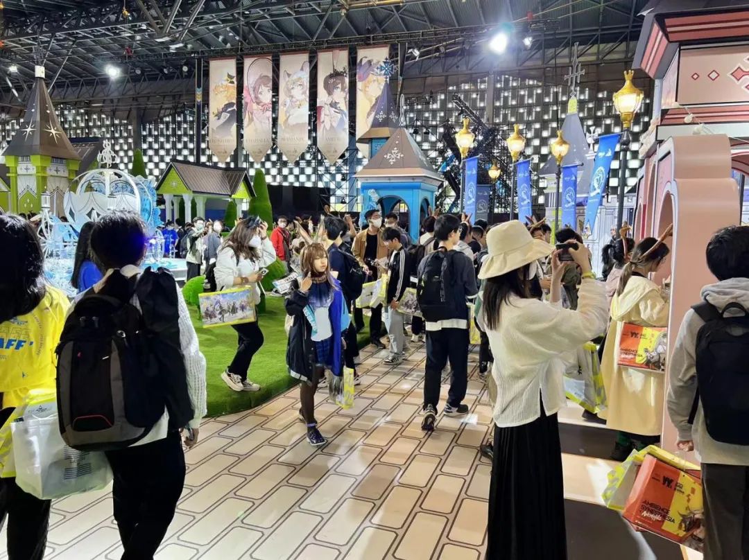 明日方舟嘉年华，让二次元走出家门