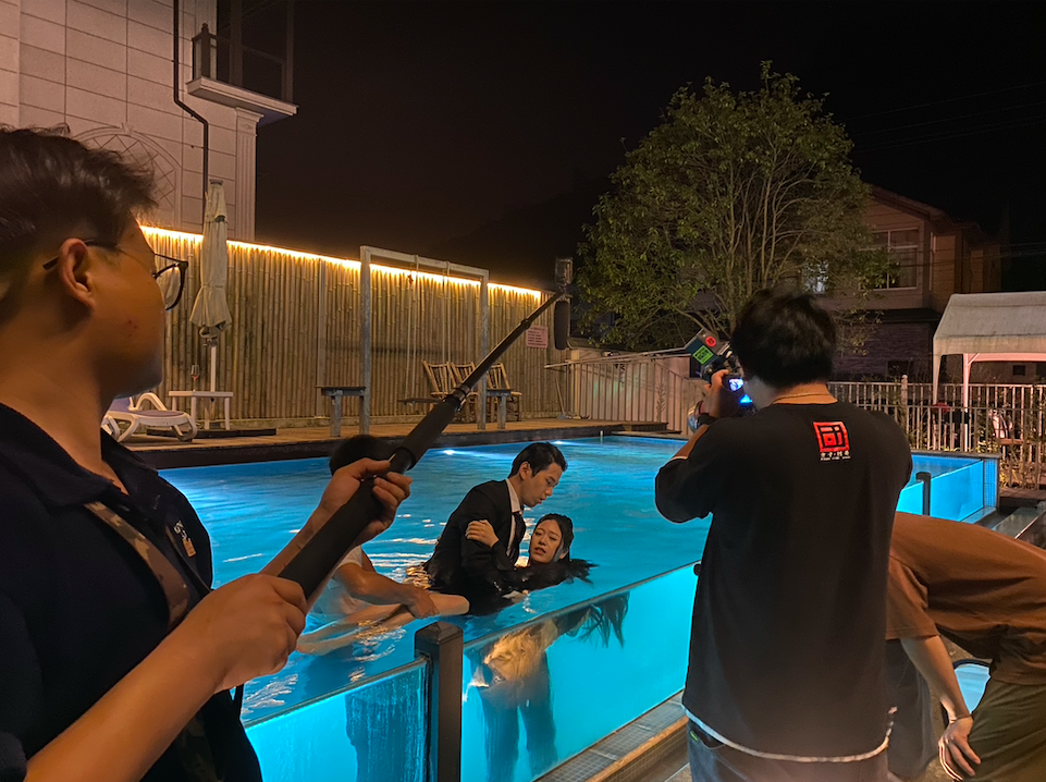 短剧时代：流量、成瘾与被瓦解的人